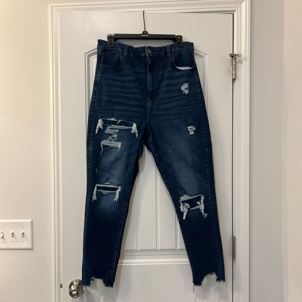 Like new jeans! Worn only a few times. Curvy high waisted jeggings.